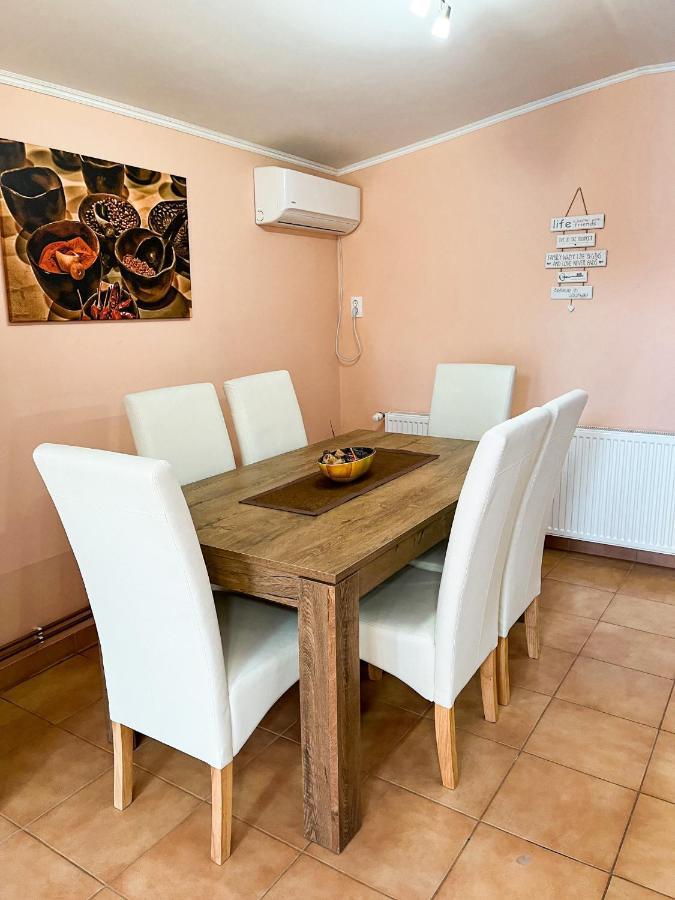 Kk Apartment Backa Topola Exterior photo