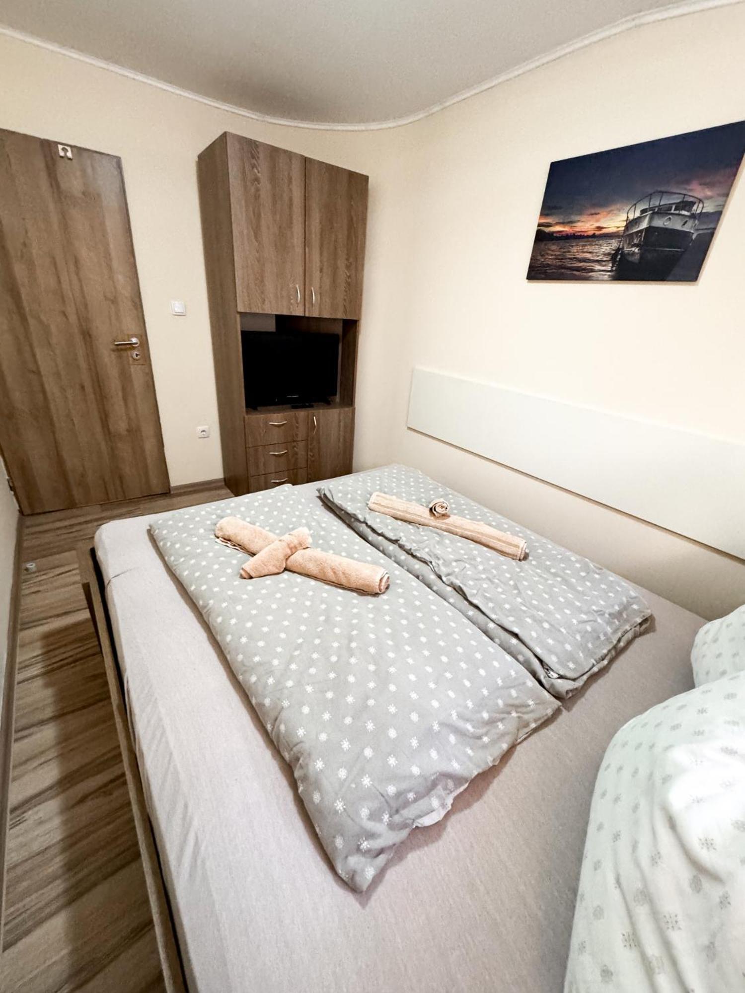 Kk Apartment Backa Topola Exterior photo