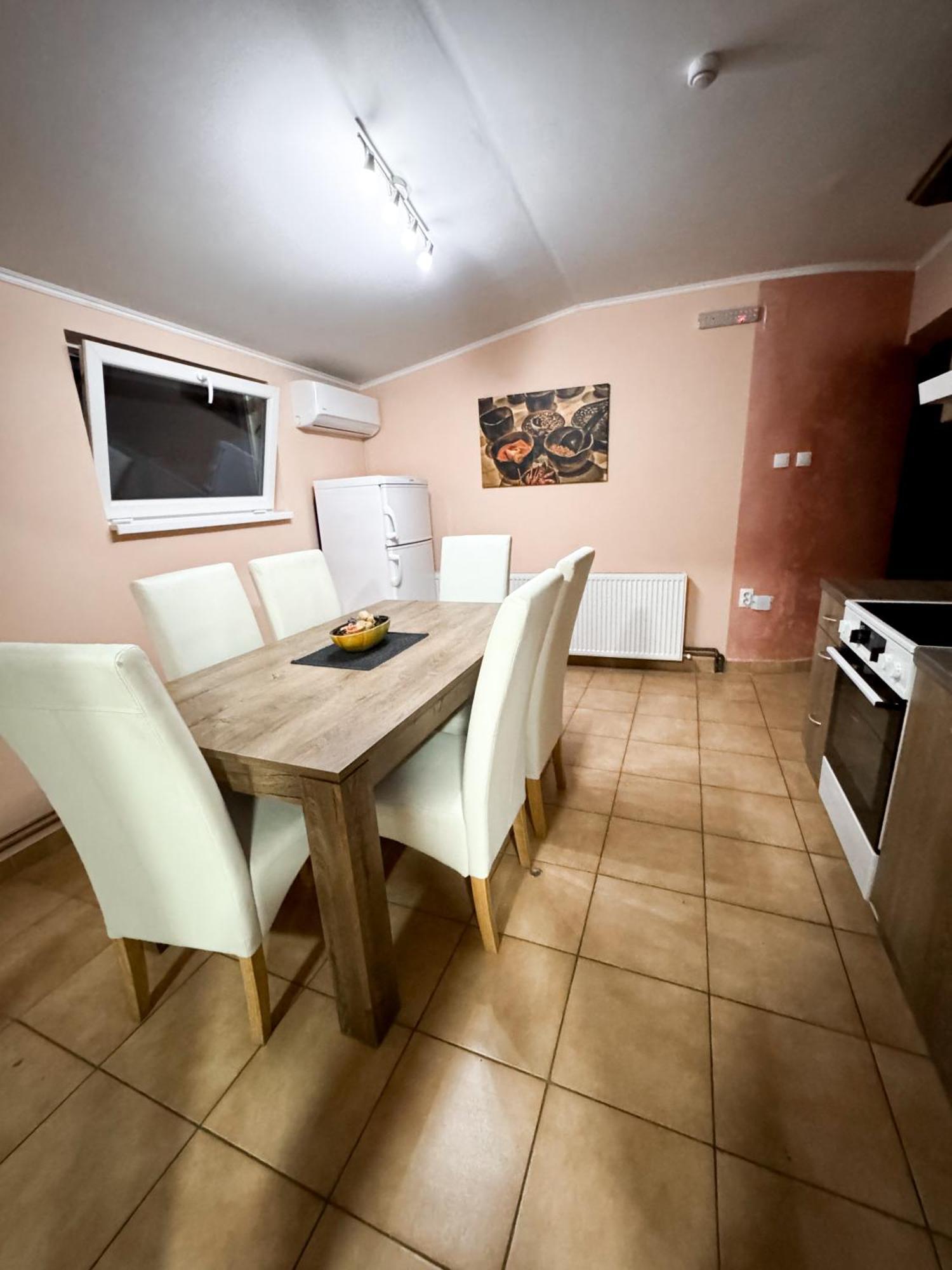 Kk Apartment Backa Topola Exterior photo